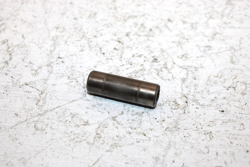 2004 Yamaha  Bruin 350 Oem Idler Gear Shaft 1VJ-15521-00-00 AY24
