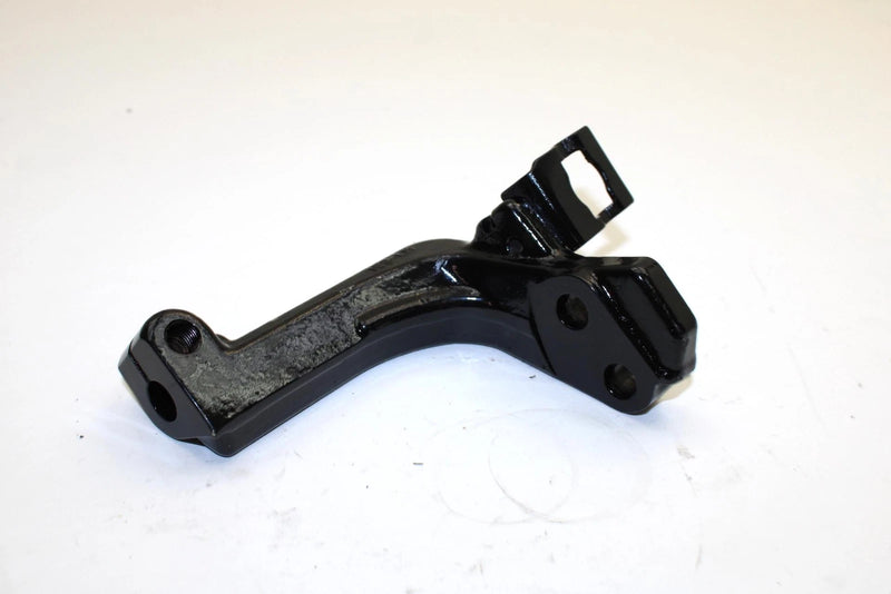 95 Suzuki Quadrunner 250 LT4WD OEM Front Left Knuckle Arm 51242-19B01 AS17