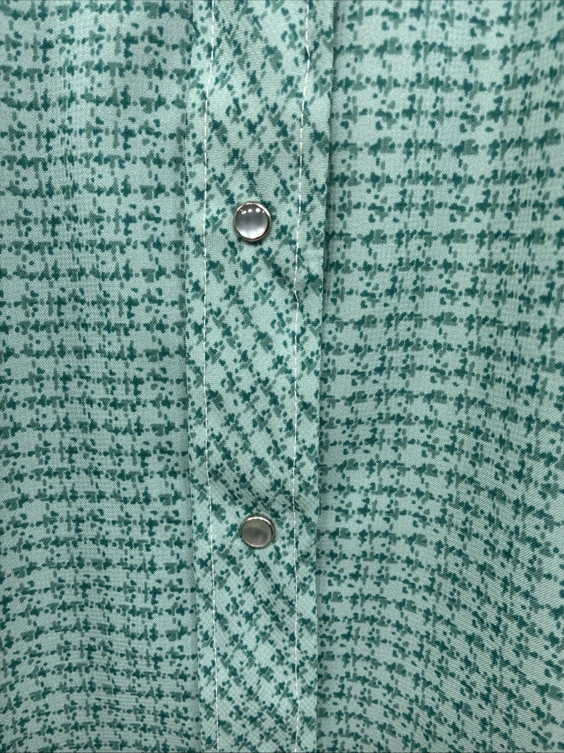 New Women’s Dickson Jenkins Green design Long Sleeve Pearl Snap Small DD-44
