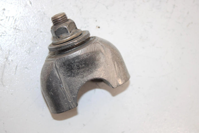 96 Honda Trx400 Fwa Oem Lower Handlebar Clamp 53130-HB3-770 AH26