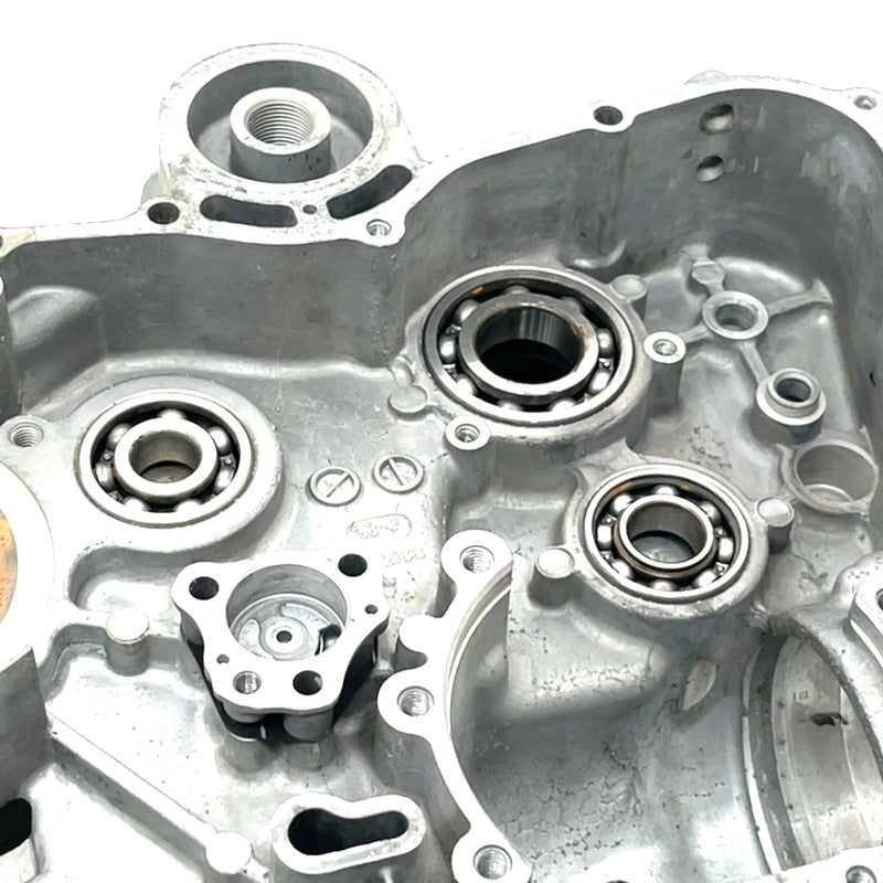 2006 Yamaha Rhino 450 YXR450FA 4x4 OEM Crankcase 2P5-15100-01-00 XY2