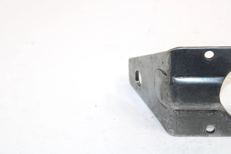 1988 Yamaha Bravo Oem Engine Mount Plate 8R4-21411-00-00 SY72