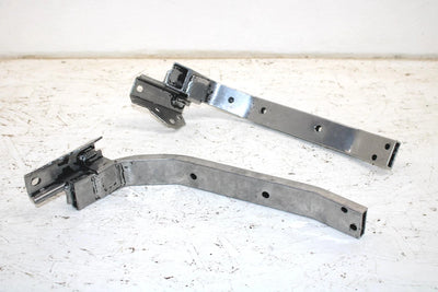 1985 Yamaha Vmax Oem Bumper Bracket Pair 8M6-2194Y-00-00 SY125