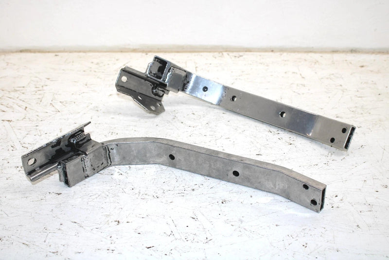 1985 Yamaha Vmax Oem Bumper Bracket Pair 8M6-2194Y-00-00 SY125