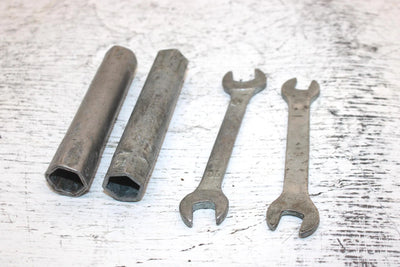 1997 Yamaha Venture Tr Oem Tool Box 85L-28100-01-00 SY15