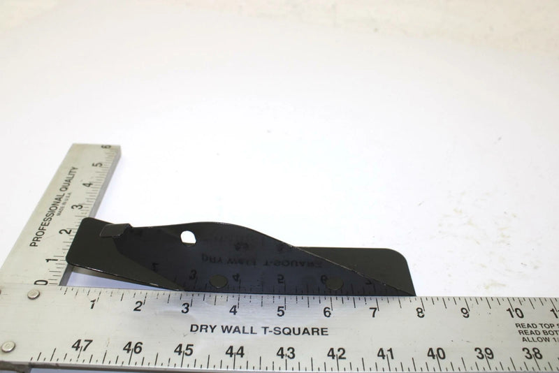 03 Polaris Magnum 330 4x4 OEM Right Splash Shield Bracket 5246021-067 Q4995