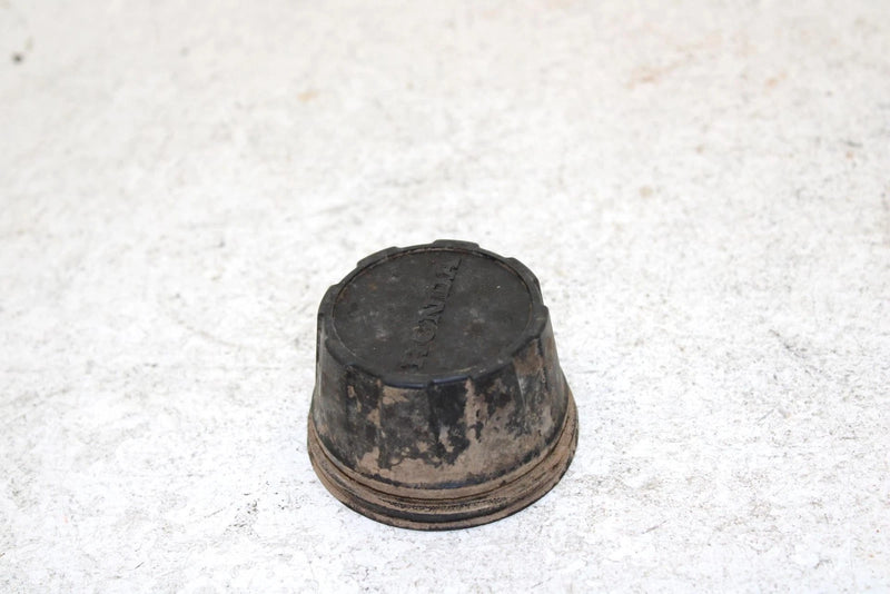 2000 Honda Trx 250 Recon Oem Hub Cap 44732-HC4-000 AH52