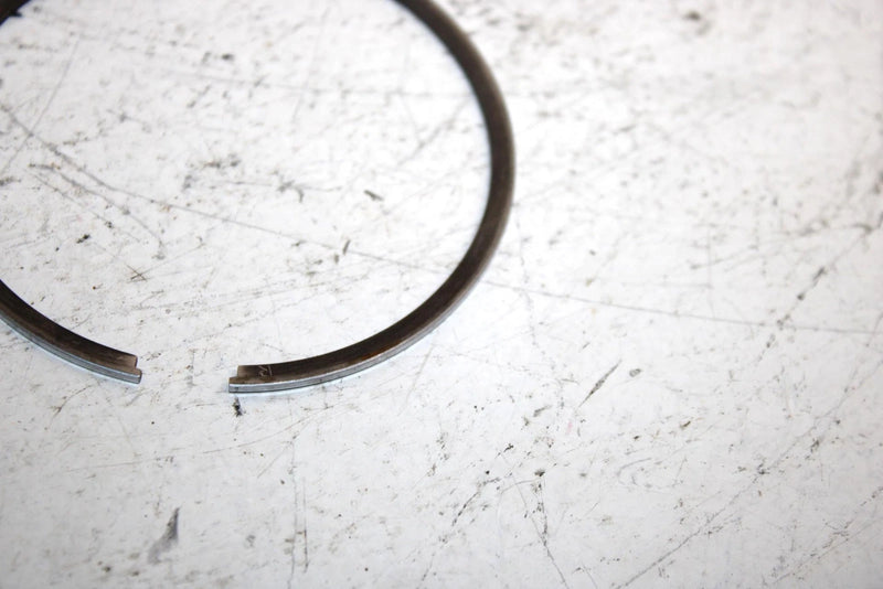92 Polaris Trail Deluxe Oem Piston Ring 3083678 SP24