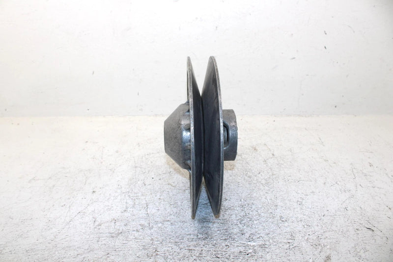 91 Yamaha Exciter Ii 570 Liquid Oem Secondary Driven Clutch 89N-17660-00-00 SY24