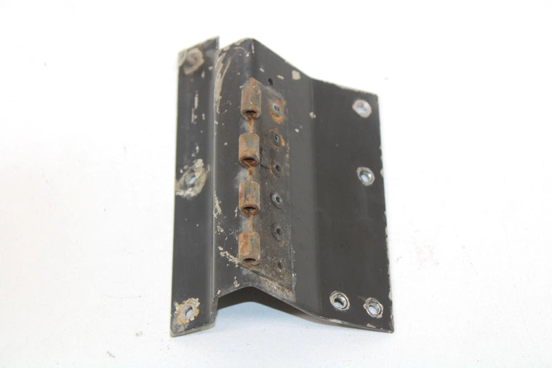 1986 Polaris Trail Oem Belt Cover Hinge Bracket 5220406 SP213