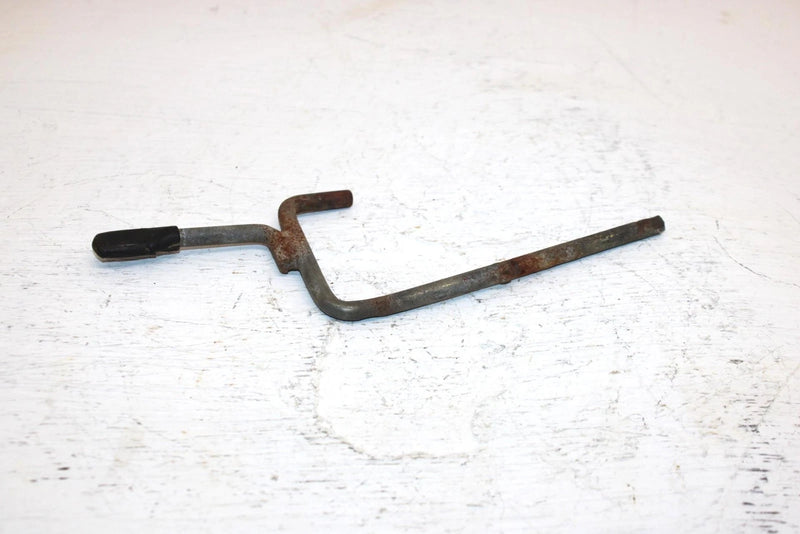 1983 Honda Atc 110 A Oem Seat Lock Lever 50221-943-010 AHS
