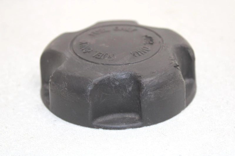 02 Polaris Magnum 325 4x4 Oem Gas Cap 5433687 5450389 Q5053
