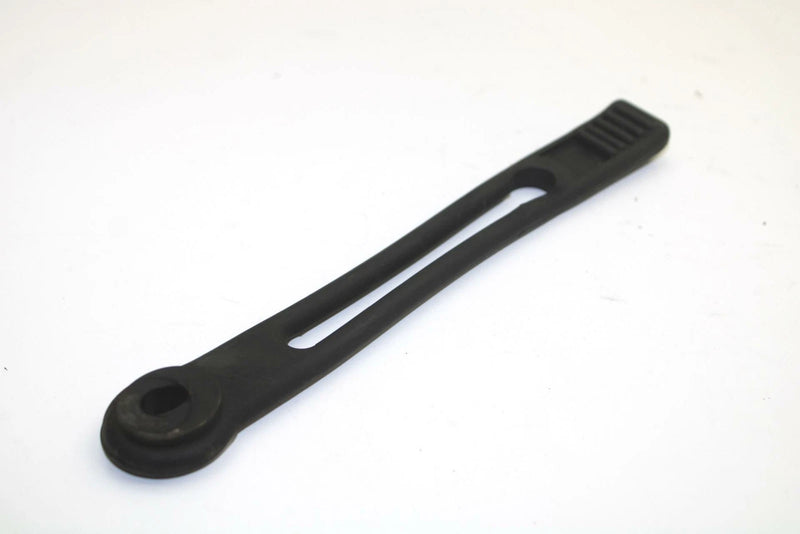 Yamaha OEM Hood Shroud Strap 8m6-77171-00-00 Q1714