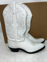 New Women’s White Capezio Cowboy Boots.  L 400 7 M. 18-130
