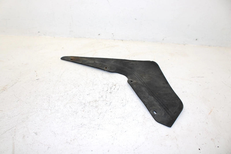 1984 Yamaha  Ytm 200 L Oem Rear Right Splash Guard 21V-21621-00-00 AY48