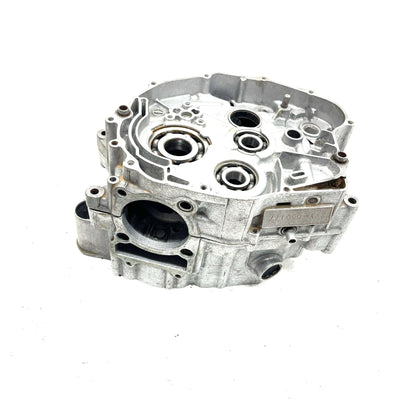 1988 Yamaha Moto 4 YFM200DX OEM Crankcase 1NU-15100-00-00 AY68