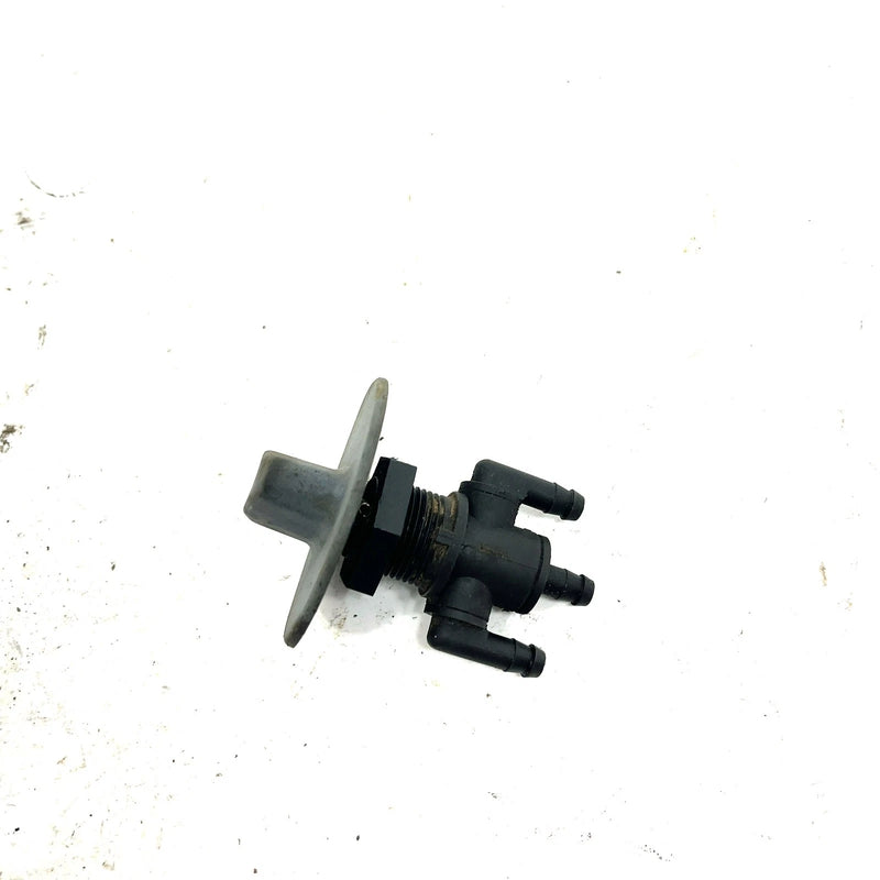 99-02 Polaris Xplorer 400 OEM Fuel Petcock 7052154 AP228