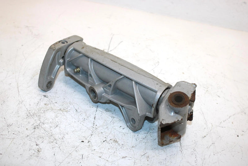 07 Arctic Cat F6 Lxr Efi Oem Right Steering Knuckle 2703-220 SA257
