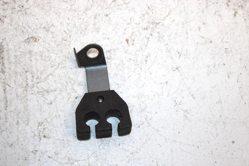 1993 Yamaha Waverunner 650 Oem Electrical Cord Clamp 6R8-82361-00-00 JY23