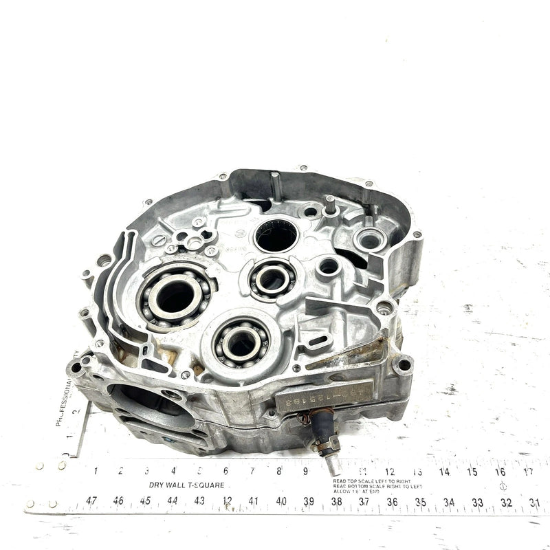 1994 Yamaha Timberwolf 250 YFB250 OEM Crankcase 4BD-15100-00-00 AY56