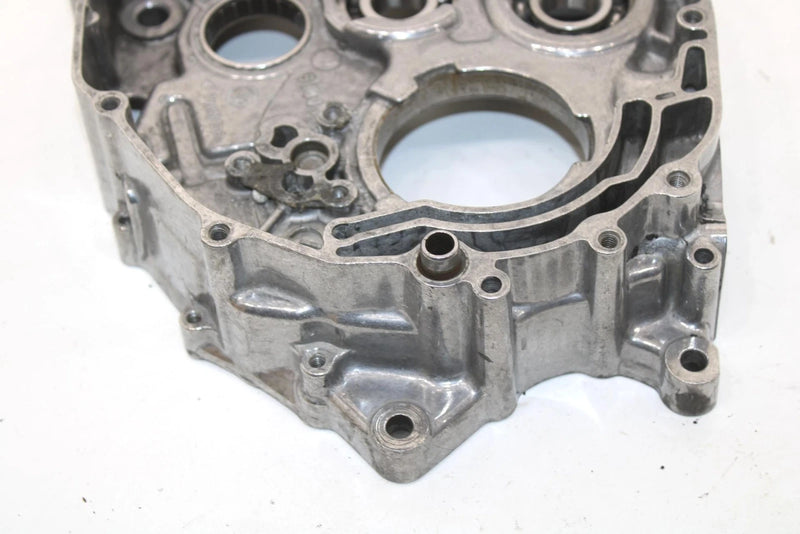 1985 Yamaha  Moto 4 Oem Engine Right Crankcase Half 52G-15100-00-00 AY40