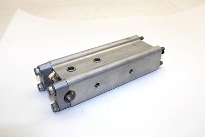 2007 Yamaha Phazer Oem Handlebar Riser 8GC-2381B-00-00 Q2431