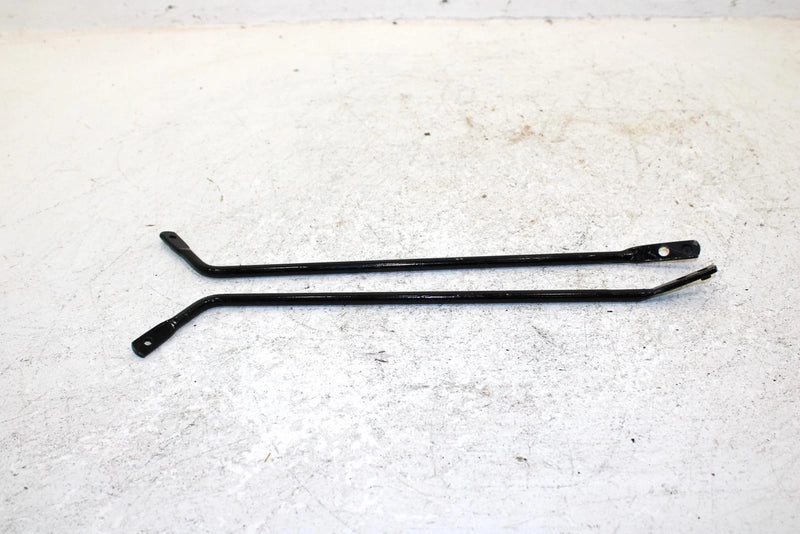 2000 Honda Trx 250 Recon Oem Front Fender Stay Set 61106-HM8-000 AH52