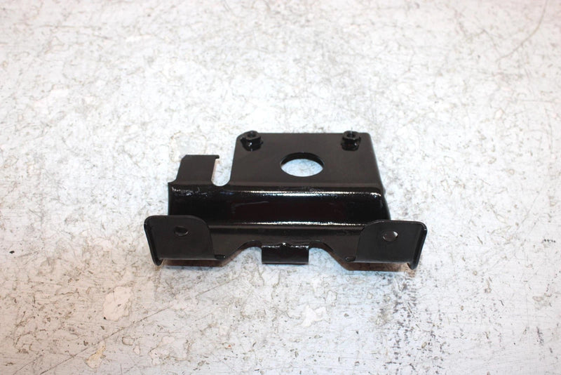 1998 Suzuki Quadrunner 250 Oem Electrical Bracket 47410-19B10 AS13