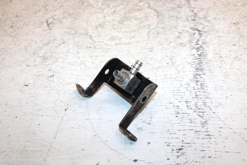 1998 Arctic Cat Zl 500 Oem Fuel Shut Off W/Bracket 0770-614 SA16 
