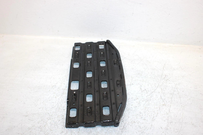 1998 Polaris Trail Blazer Oem Left Footrest 1040274-067 1040274-117 AP155