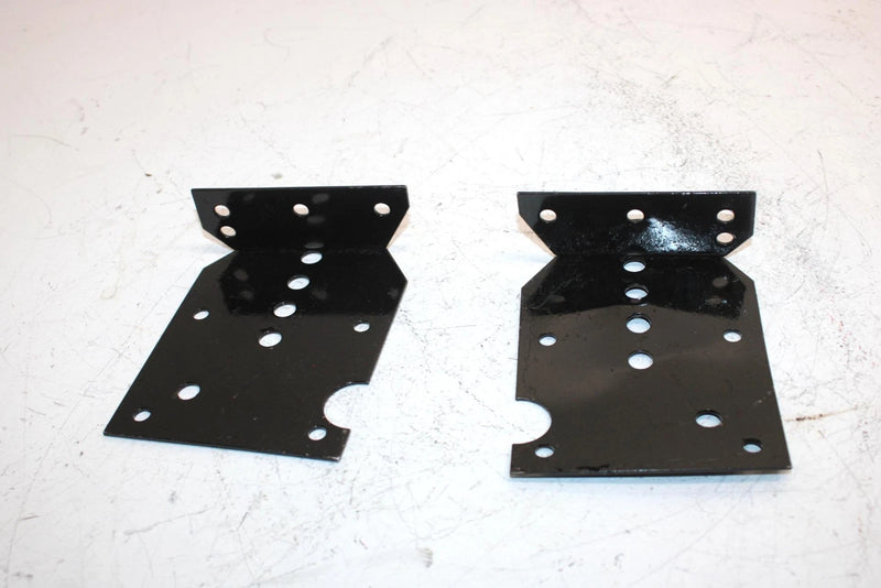 92 Polaris Indy 440 Oem Rear Skid Mount Set 1011749-067 1011750-067 SP48