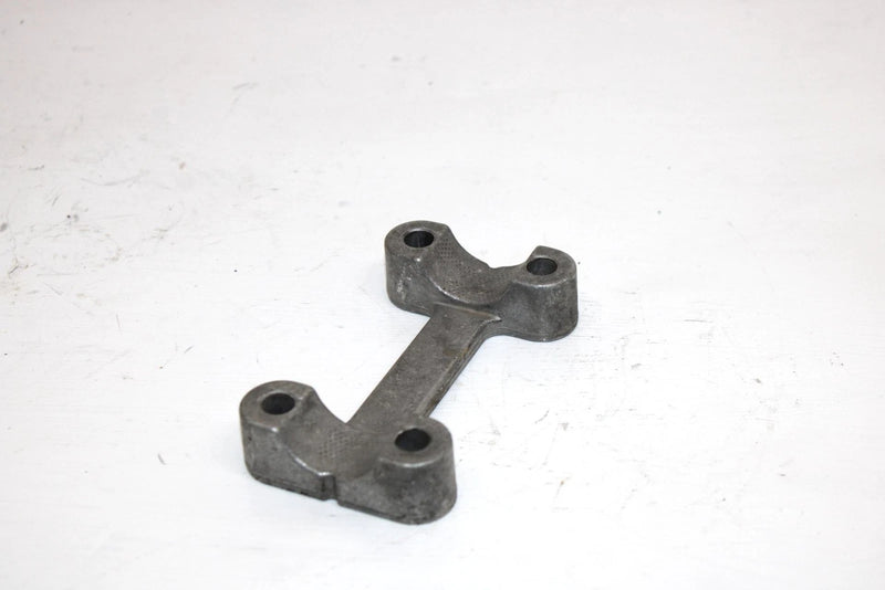 2003 Bombardier Traxter 500 Oem Handlebar Clamp 709400028 AB15.1