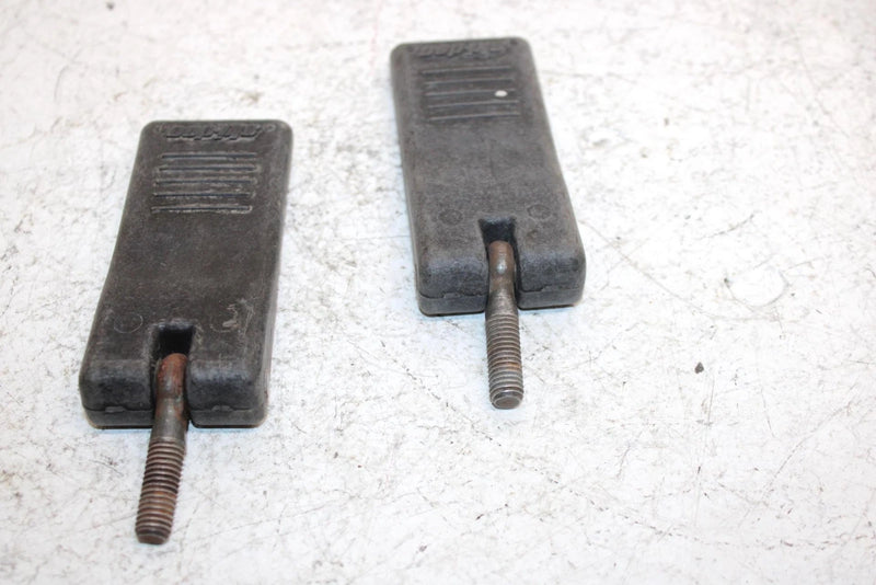 02 Ski-doo Grand Touring 500 Oem Backrest Lock Pair 572038200 SS24