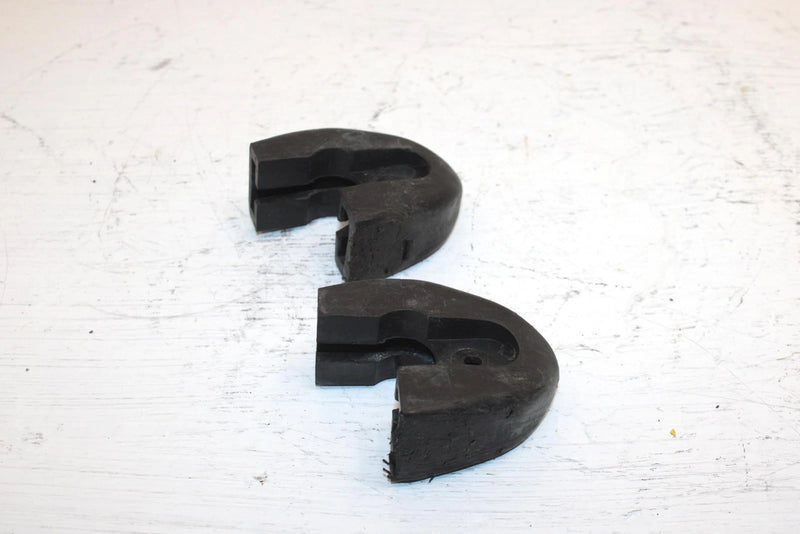 2001 Polaris 800 Le Oem Rail End Cap Pair 5433735 5434374 SP22