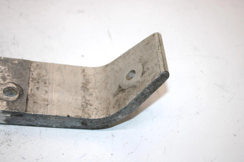 00 Polaris 600 Touring Oem Right Engine Motor Mount Plate 5131776 SP10