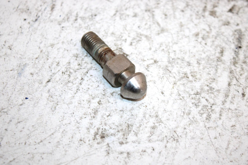 1997 Yamaha 1100 Triple Waveventure Oem Seat Latch Plunger GH1-63774-01-00 JY24