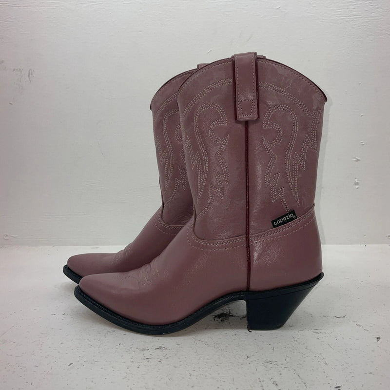 New Women’s Pink Capezio Cowboy Boots. L 293 7.5 7 1/2 M. 15-141