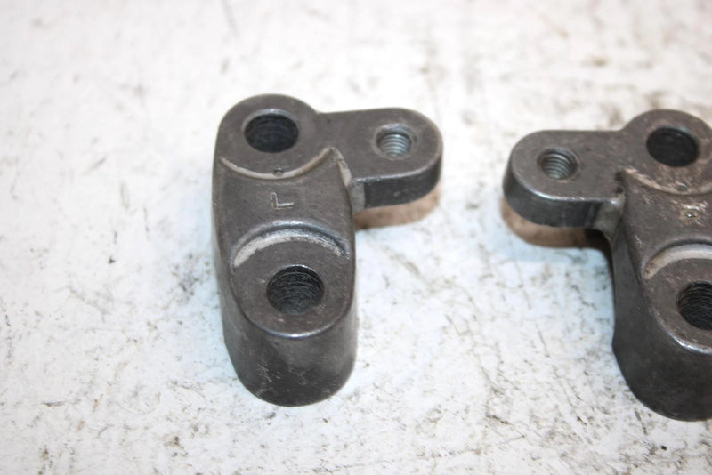 1987 Honda Fourtrax 350 A Oem Upper Handlebar Mount Set 53111-958-000 AH39