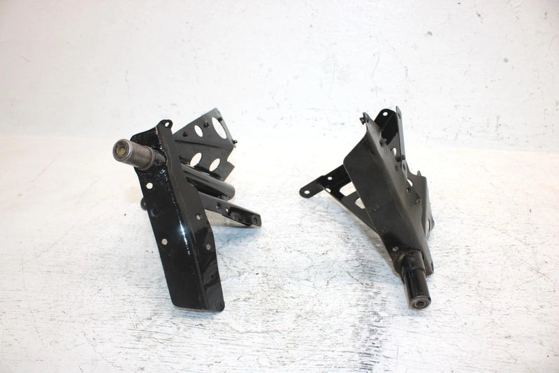 2002 Ski-doo Mxz 700 Oem Trailing Arm Mount Set 518320506 518320507 SS20
