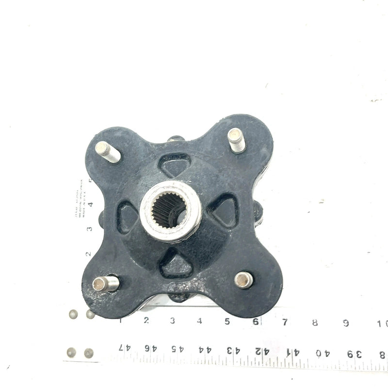 2015 Polaris Ranger 570 4x4 Full Size OEM Front Wheel Hub 5137387-067 XP10