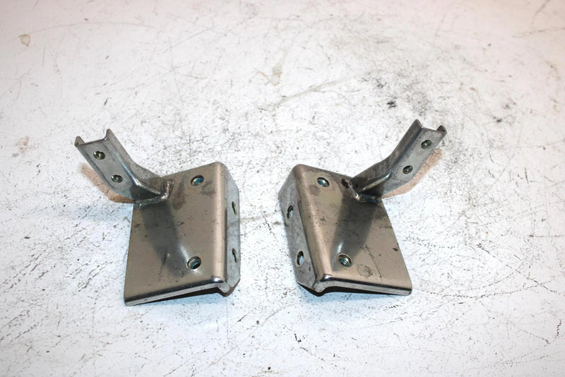 94 Yamaha Vmax 600 Oem Footrest Bracket Set SY2