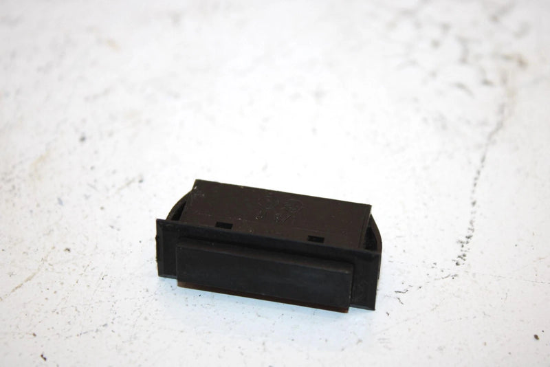 89 Polaris 500 Oem Indicator Hole Plug 5430967 Q1833