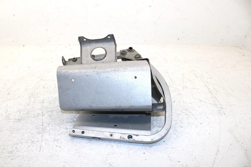 1995 Yamaha Vmax 500 Oem Right Footwell 8AB-21926-00-00 SY34