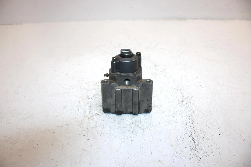 1998 Polaris Magnum 425 4x4 Oem Rear Brake Caliper 1910130 AP161