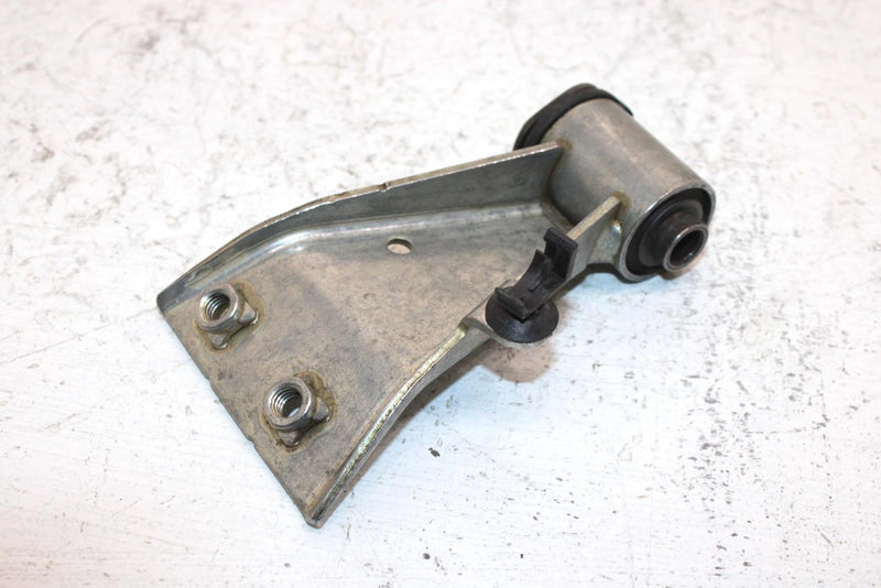 2004 Yamaha  Bruin 350 Oem Upper Engine Mount 5UH-F1315-01-00 AY24