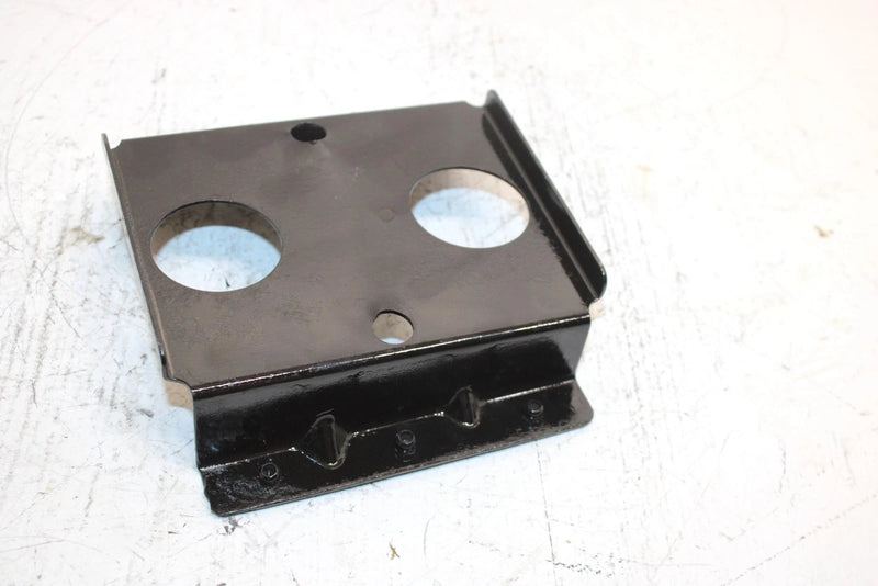 88 Yamaha Excel Iii Oem Battery Bracket 8W8-2199G-00-00 SY12