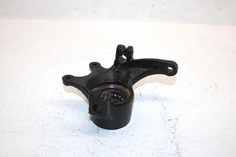 2005 Arctic Cat 500 4x4 Oem Right Steering Knuckle 0505-446 AA1