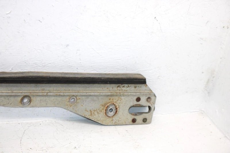 1998 Yamaha Vmax 600 Xt Oem Right Skid Rail 8CR-W4741-00-00 SY87