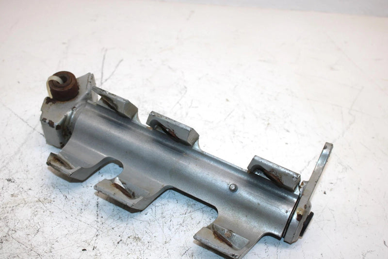 04 Arctic Cat Bearcat Wide Track Oem Right Steering Knuckle 1703-385 SA234