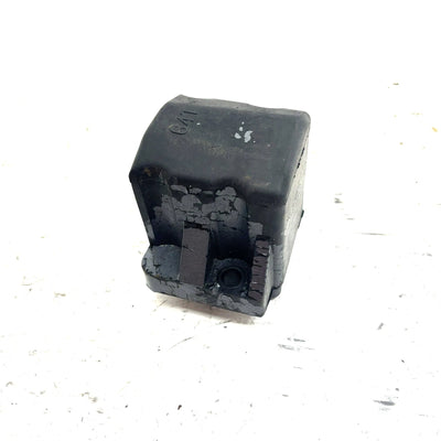 96-97 Yamaha WaveVenture 1100 OEM Engine Stopper Mount 64T-44532-00-00 JY14